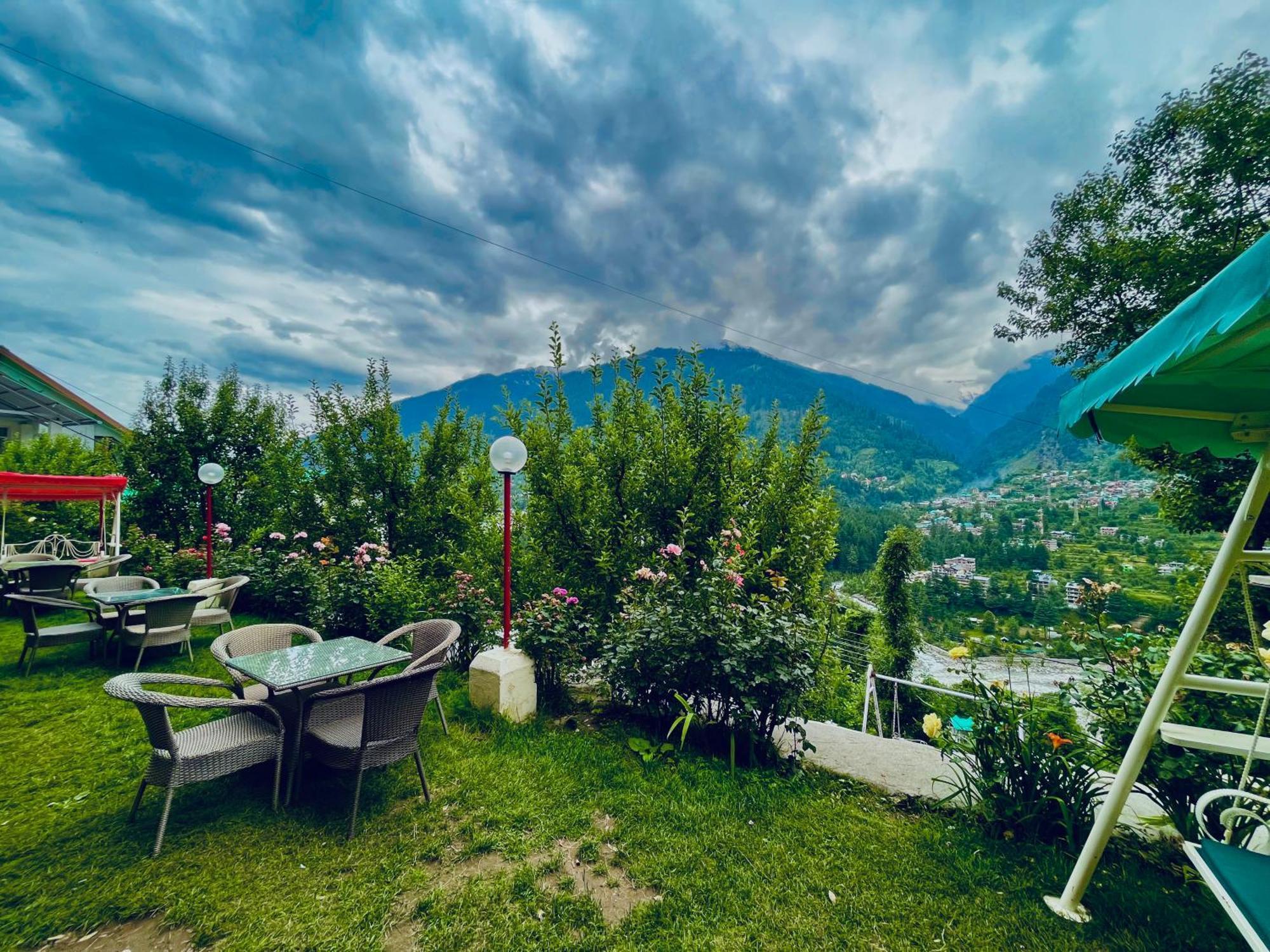 Naina Deventure Resort, Manali - Premium Rooms With Centrally Heated & Scenic View 외부 사진
