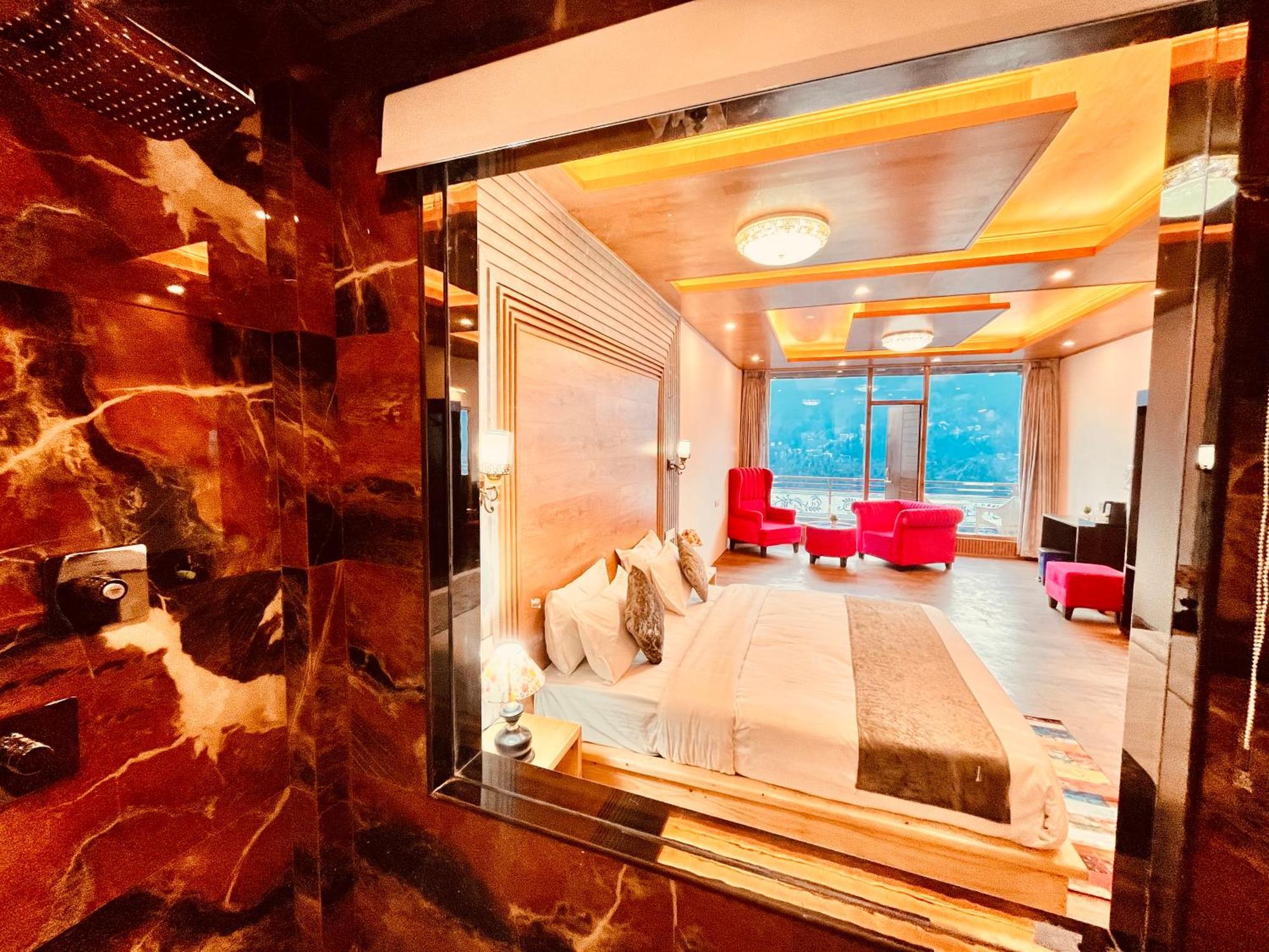 Naina Deventure Resort, Manali - Premium Rooms With Centrally Heated & Scenic View 외부 사진