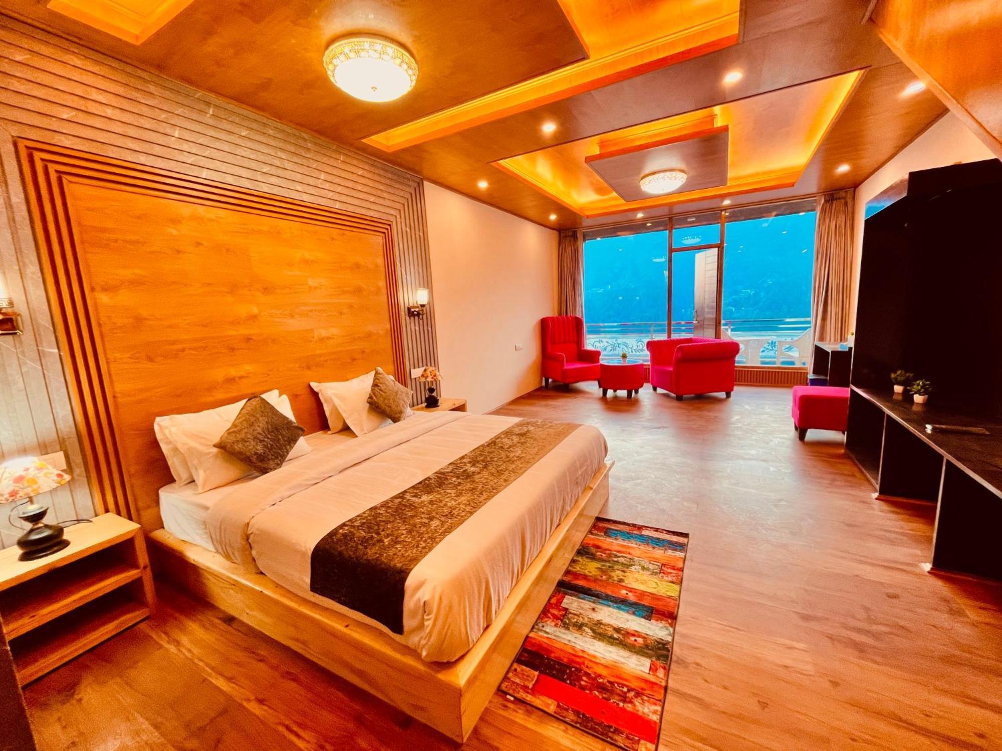 Naina Deventure Resort, Manali - Premium Rooms With Centrally Heated & Scenic View 외부 사진