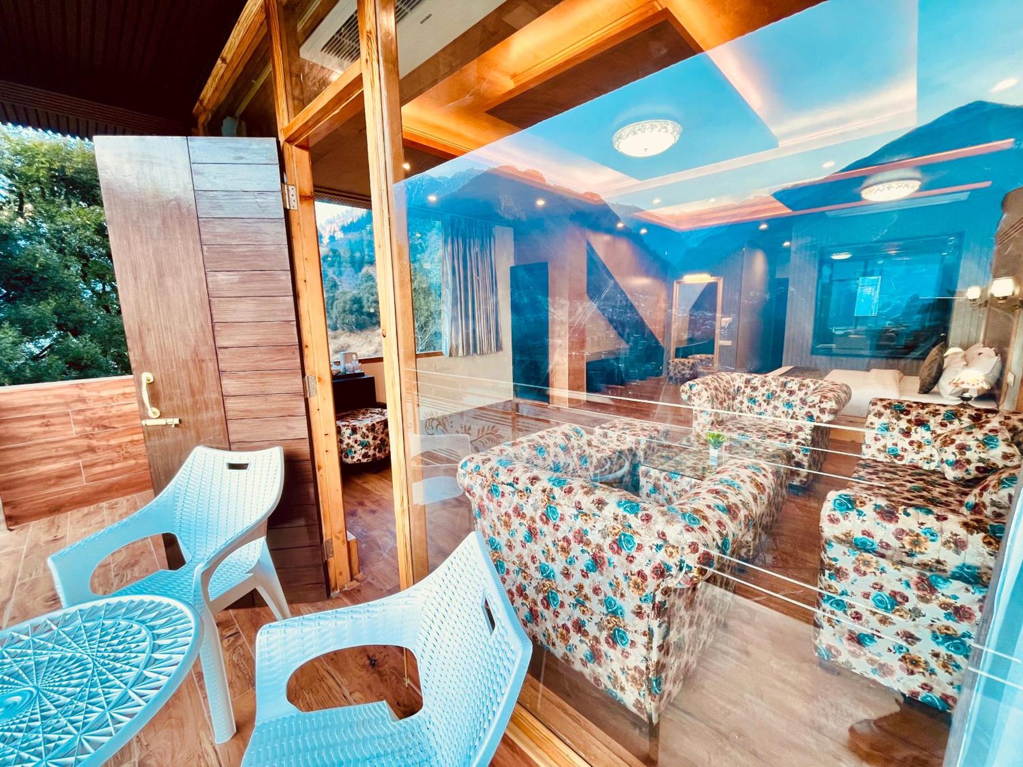 Naina Deventure Resort, Manali - Premium Rooms With Centrally Heated & Scenic View 외부 사진