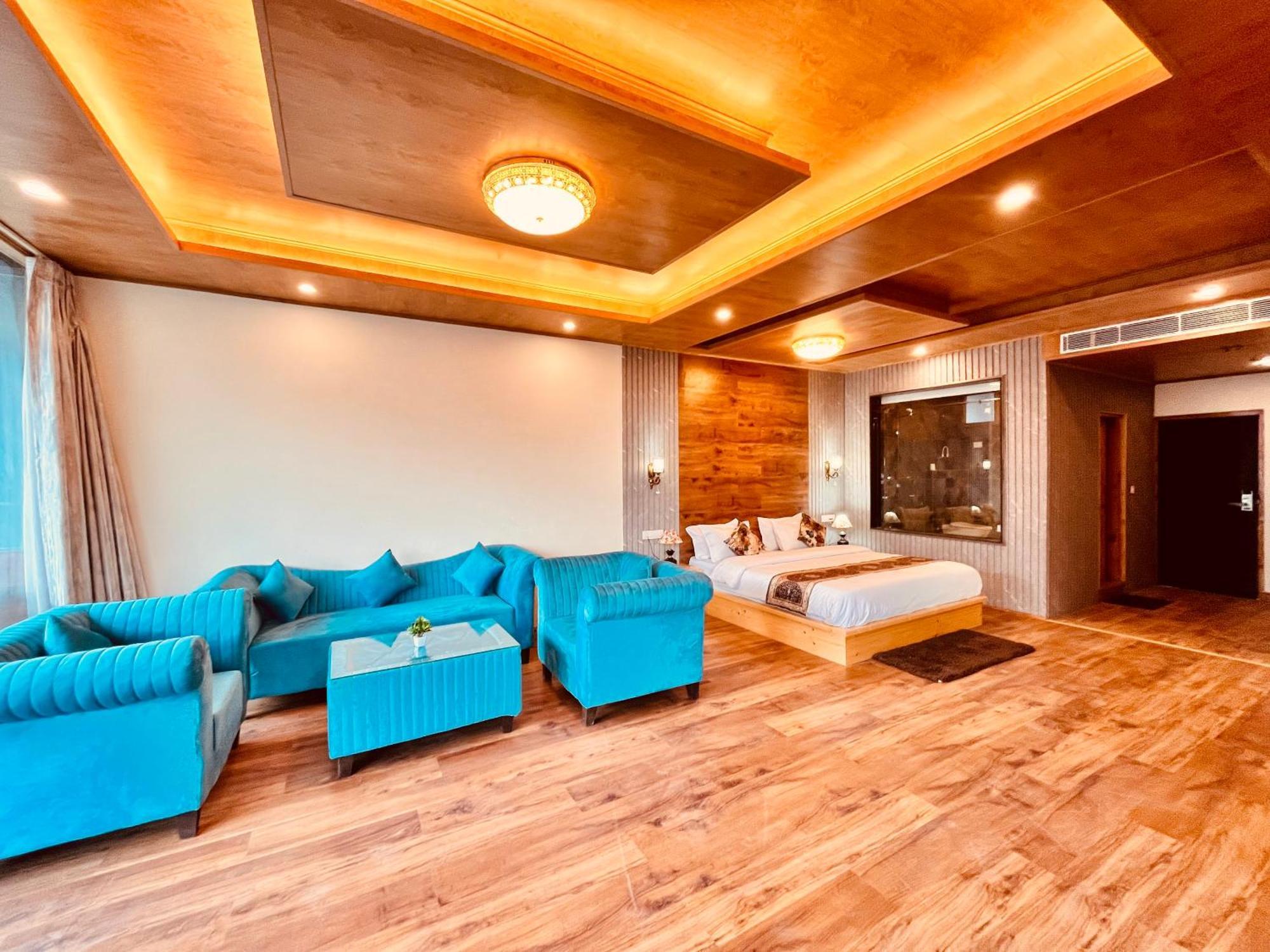 Naina Deventure Resort, Manali - Premium Rooms With Centrally Heated & Scenic View 외부 사진